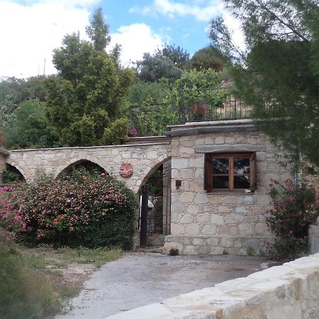 Lantana Stone House Villa Lemona ภายนอก รูปภาพ