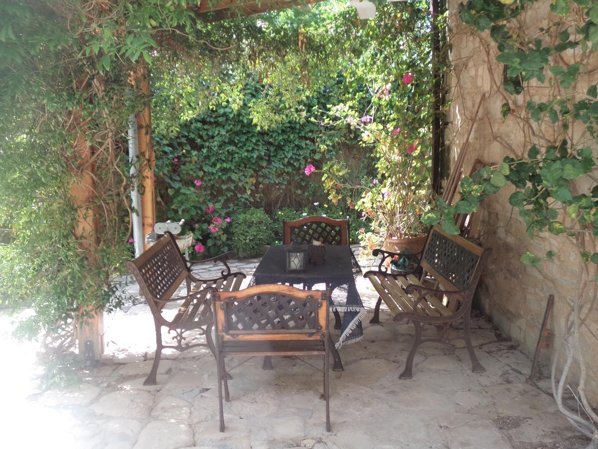 Lantana Stone House Villa Lemona ภายนอก รูปภาพ