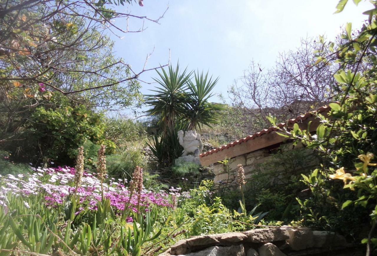 Lantana Stone House Villa Lemona ภายนอก รูปภาพ