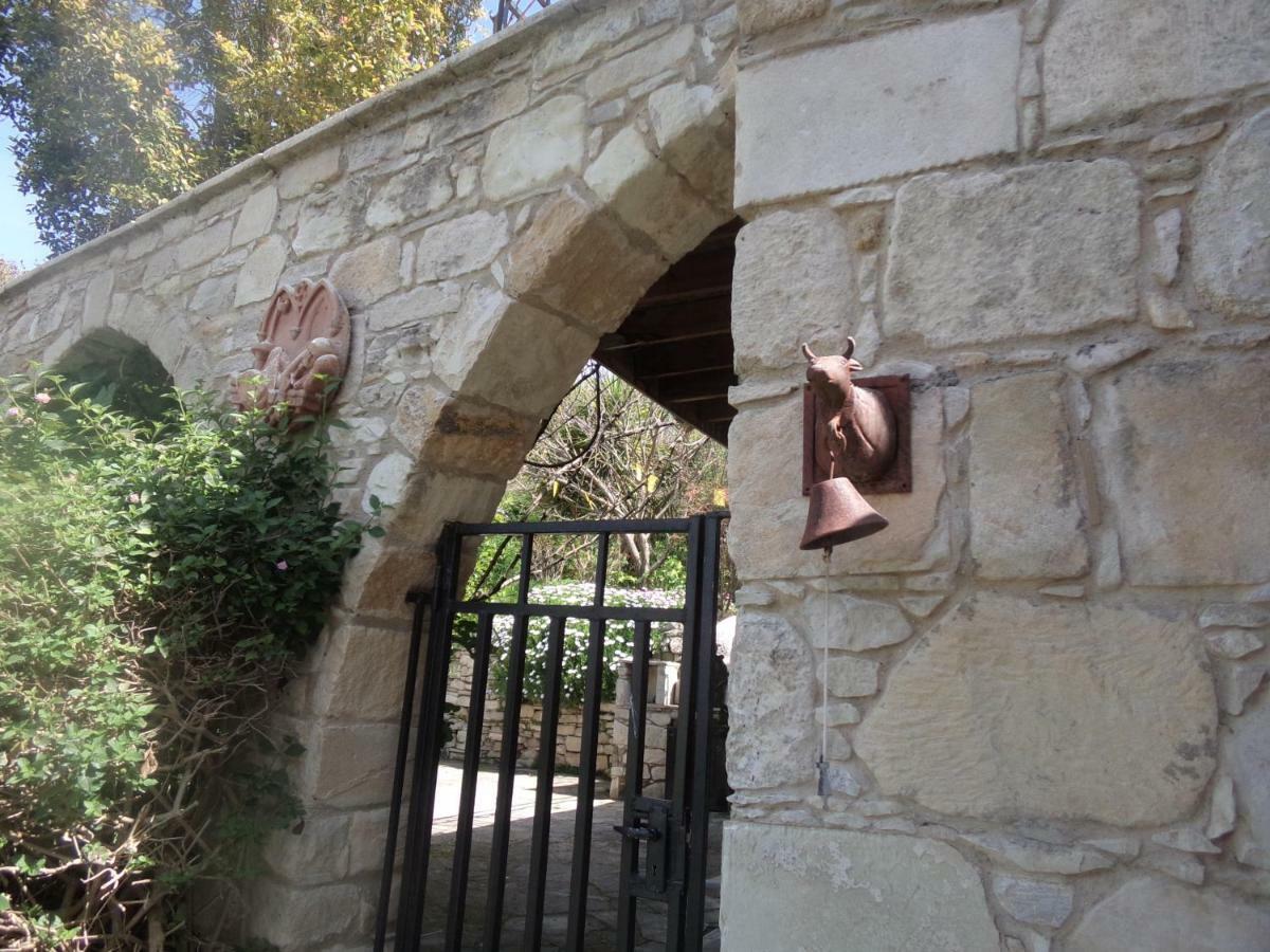 Lantana Stone House Villa Lemona ภายนอก รูปภาพ